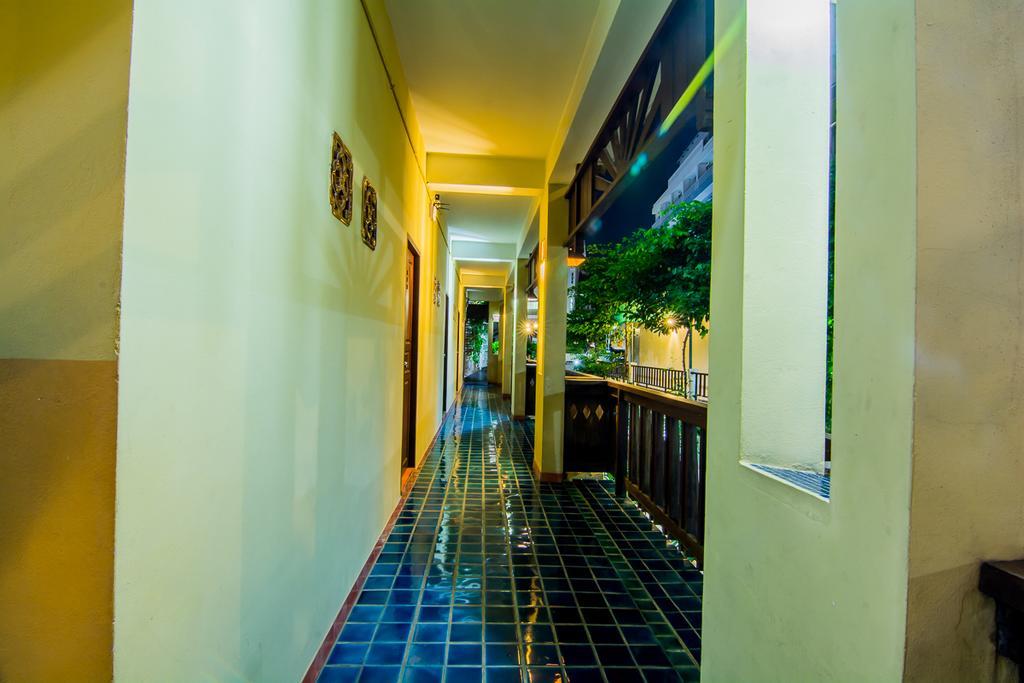 Sutus Court 2 Hotel Pattaya Exterior photo